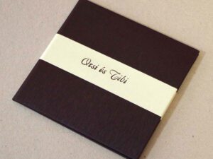 ESKÜVŐI MEGHÍVÓ DÍSZKÖTÉSBEN (15 DB)